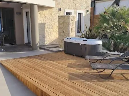 Villy Luxury 2 * Agia (Chania, Crete)